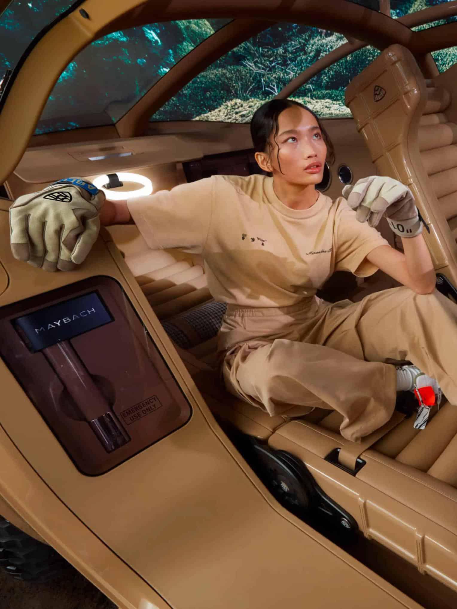 Woman image with BENEDICT cloth